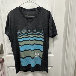 Jetty T Shirt V Neck A Man is Never Lost at Sea Gray Medium